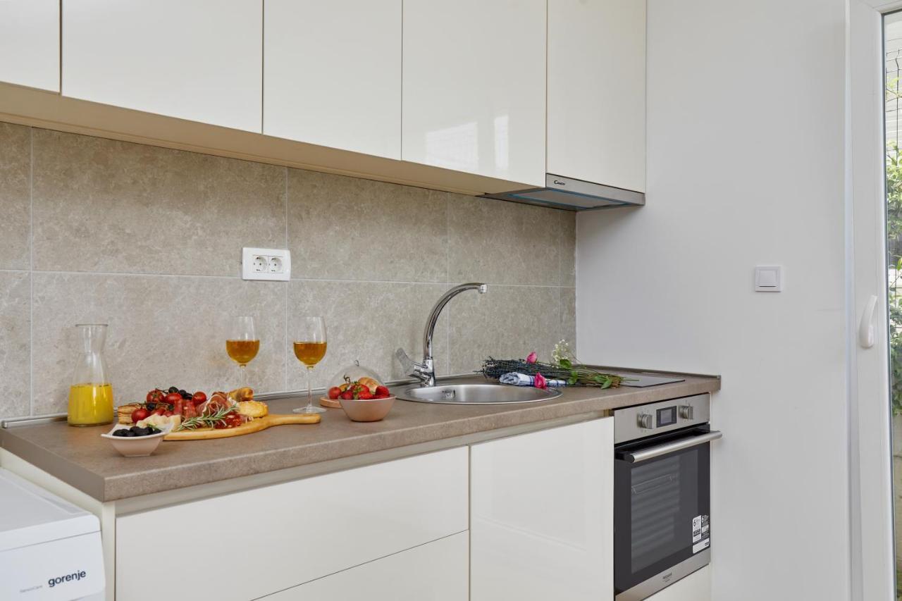 Peaceful Sunhill Apartments Kotor Ngoại thất bức ảnh