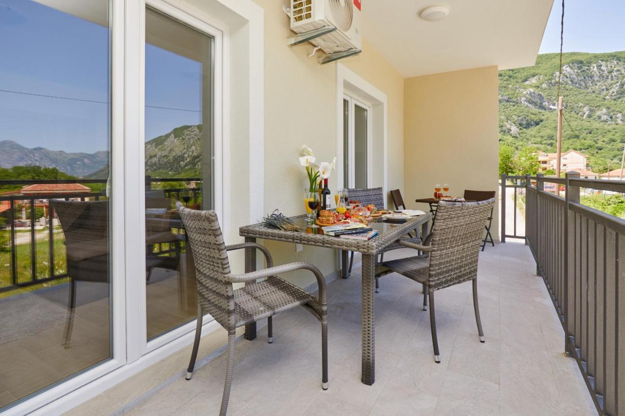 Peaceful Sunhill Apartments Kotor Ngoại thất bức ảnh