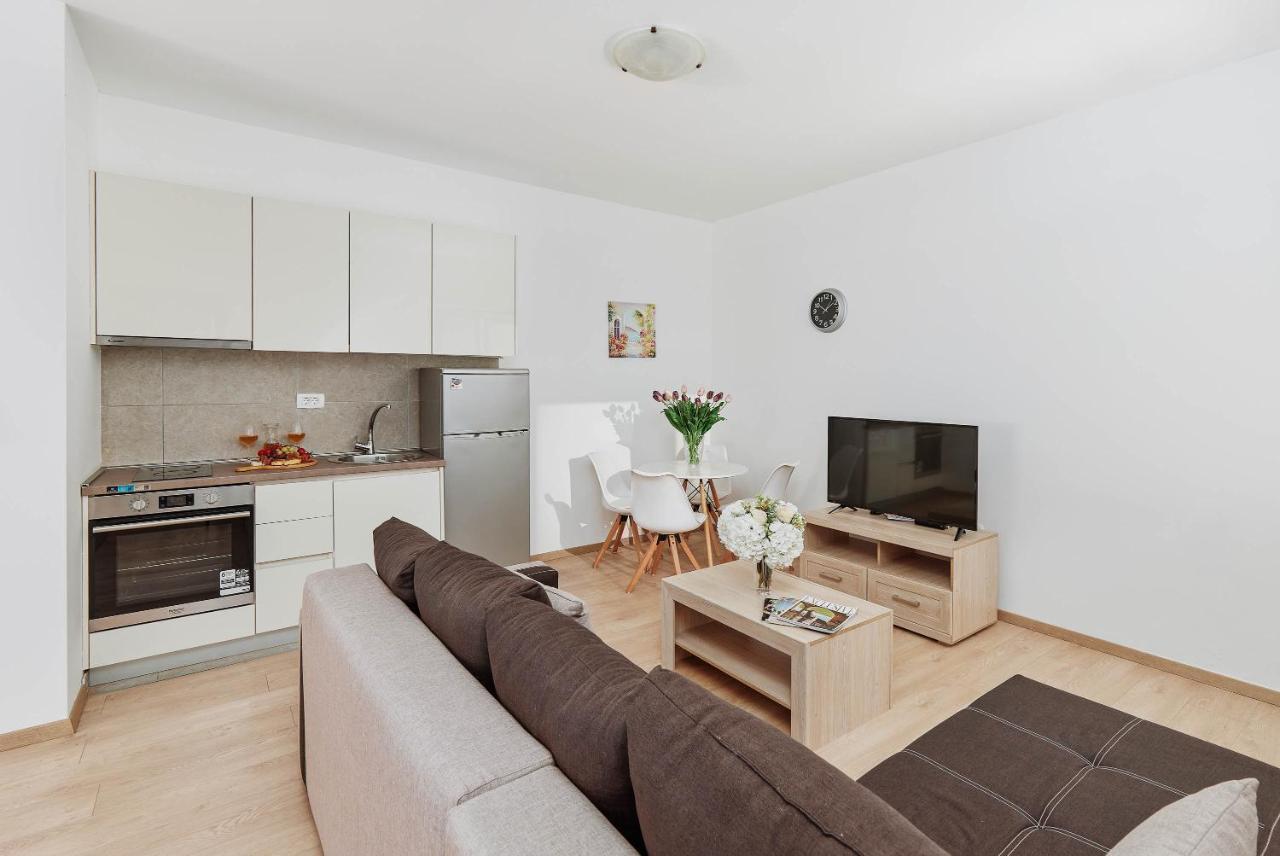 Peaceful Sunhill Apartments Kotor Ngoại thất bức ảnh